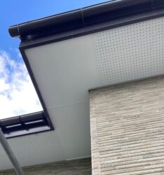 岩手県北上市T様邸　屋根塗装工事・外壁コーキング工事・屋根葺き替え工事